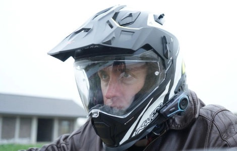 OHMIEX D9 motorcycle intercom OHMIEX D9 motorcycle intercom