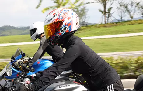 OHMIEX launches D9 smart helmet Bluetooth earphones: ushering in a new era of affordable cycling communication with professional configuration