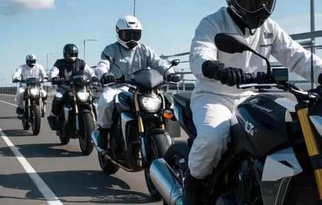 Revolutionising the Ride: Why a Cycling Smart Communication Device Matters