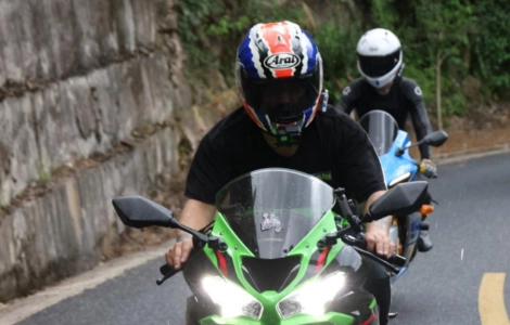 OHMIEX D9 Intelligent Riding System: Redefining the Intelligent Riding Communication System for B2B Markets