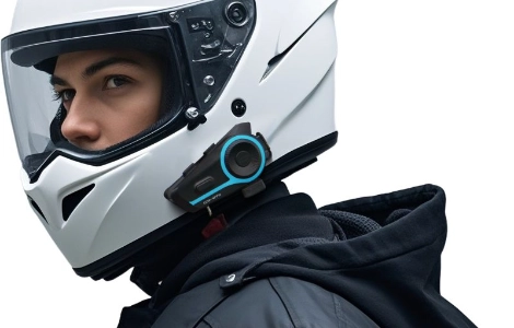 Low-Latency Bluetooth in Helmets
